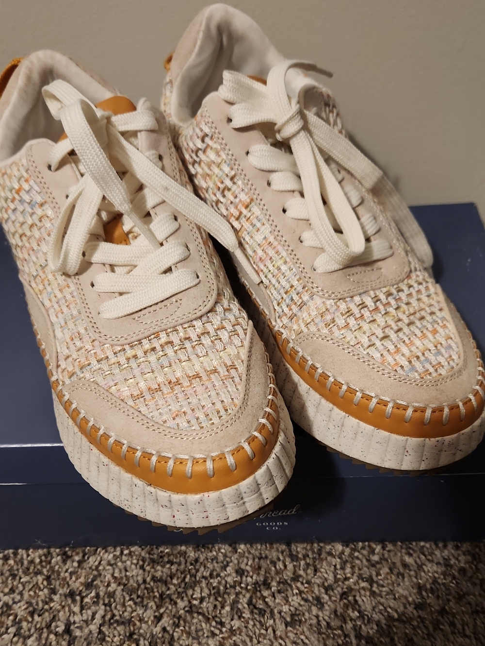 Universal Thread Cream and Tan Woven Platform Sneakers